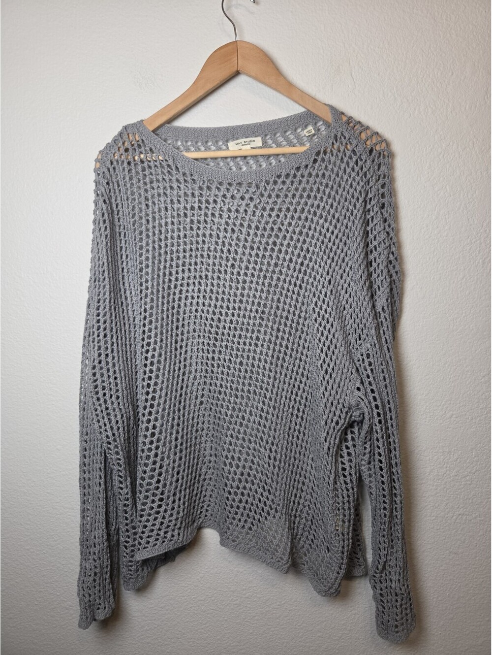 Max Studio Gray Open Knit Light Weight Sweater Size XL  Classy
